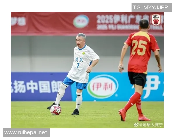 广东足球明星颜值与实力并存的魅力之旅 广东足球明星颜值与实力并存的魅力之旅