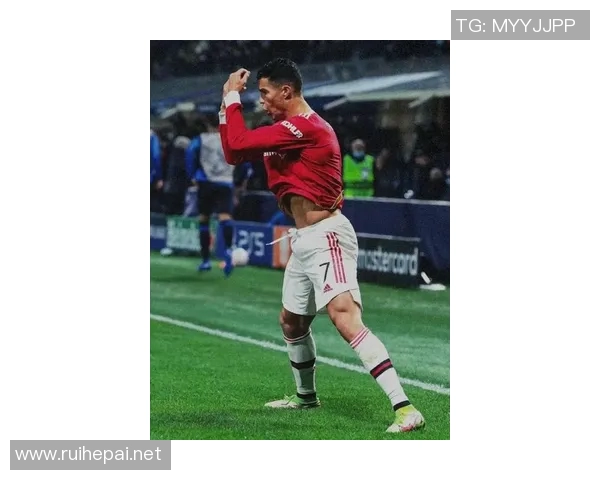 足球明星C罗冠状疫情期间的坚持与奉献精神展现了运动员的责任与担当 足球明星C罗冠状疫情期间的坚持与奉献精神展现了运动员的责任与担当