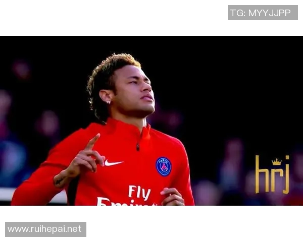 足球明星春秋季节时尚穿搭解析展现个性与风格的完美结合