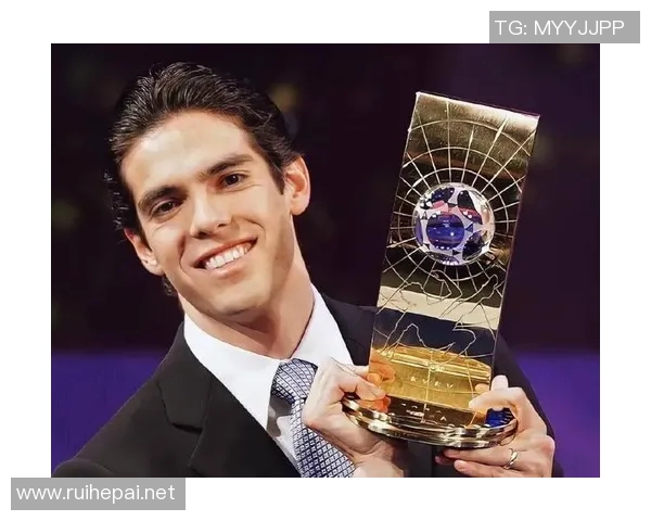 足球明星卡卡的袜子背后的故事与传奇魅力揭秘 足球明星卡卡的袜子背后的故事与传奇魅力揭秘