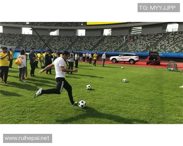 足球明星挑战开瓶盖视频引发热潮网友纷纷模仿创意无限 足球明星挑战开瓶盖视频引发热潮网友纷纷模仿创意无限