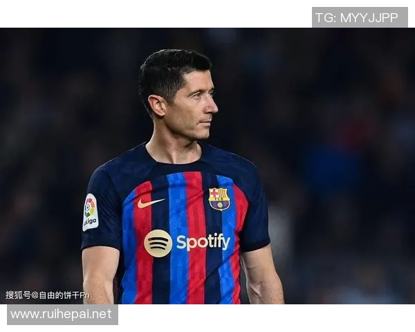 足球明星球员站位排名解析与影响力评估的全面分析报告