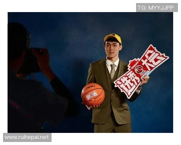 CBA全明星篮球盛典与娱乐圈明星的华丽碰撞与精彩瞬间回顾
